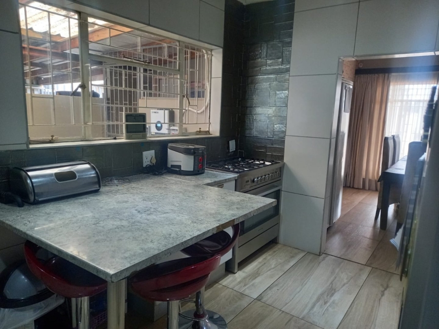 3 Bedroom Property for Sale in Manzil Park North West